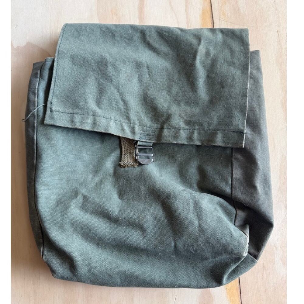 Vintage 1960s army green military style knapsack
